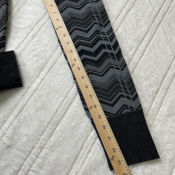 Lululemon Chevron Ebb to Street Legging. Gray. - Picture 10 of 12